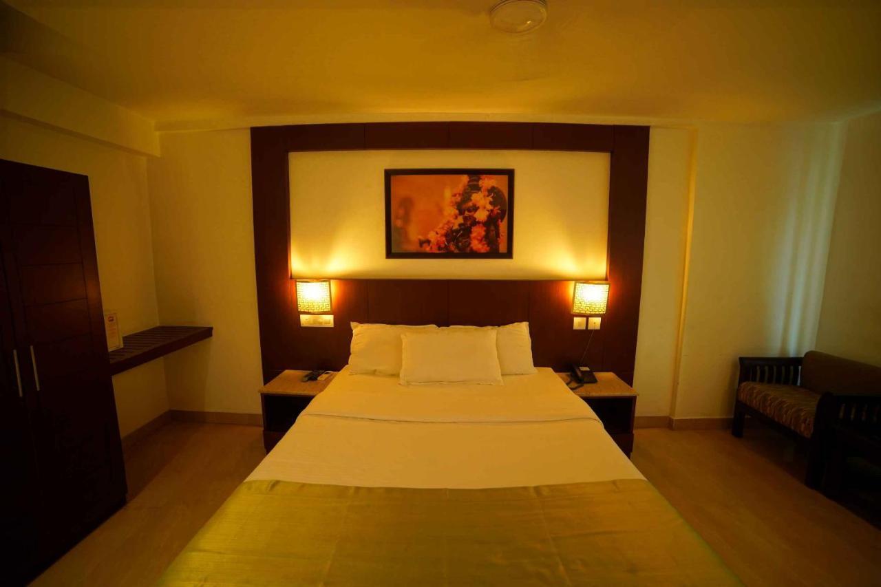 Lalitha Inn Guruvāyūr Zewnętrze zdjęcie